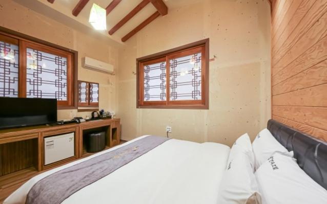 Jeonju Hanok Hotel Kung Dış mekan fotoğraf