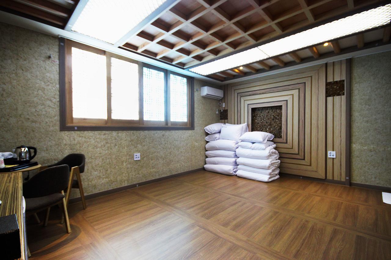 Jeonju Hanok Hotel Kung Dış mekan fotoğraf